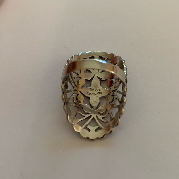 Sterling Silver Ring With Floral Design Sz 6.5 - Picture 3 of 3